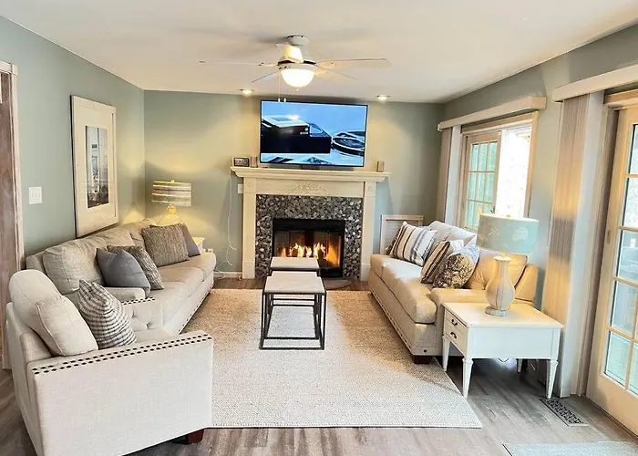 Lakepath Beach House - Xl Hot Tub, Walk To Beach
