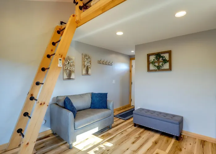 Pet-Friendly Studio W/ Hot Tub & Views In Marshall