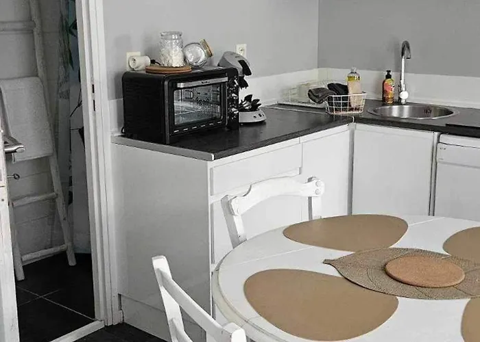 Maisonnette Cosy Avec Exterieur
