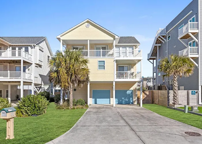 Bombastic Home - Steps To Beach - Gamerm - Hot Tub - Pet Friendly