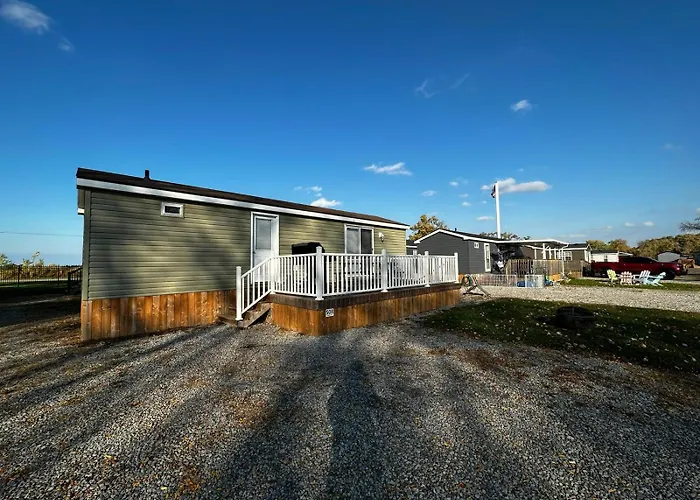 Falcon Cottages