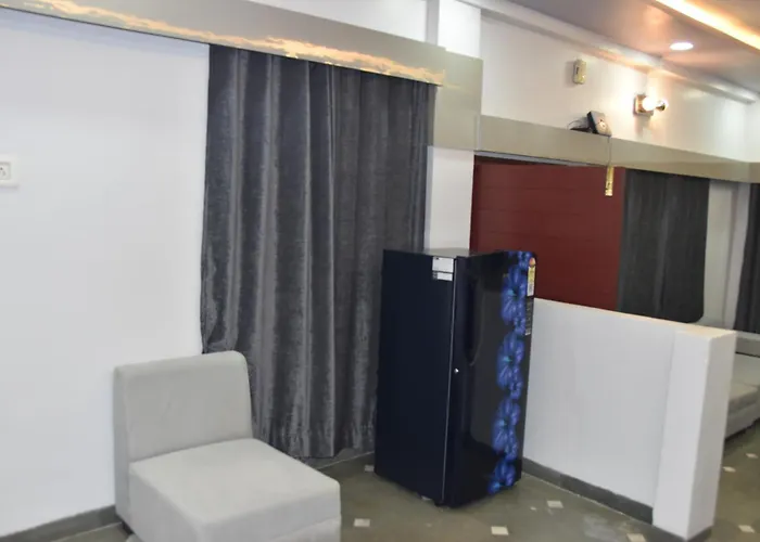 Leela Homestay Indore - Tulip - 2 Bhk Luxury Apartment