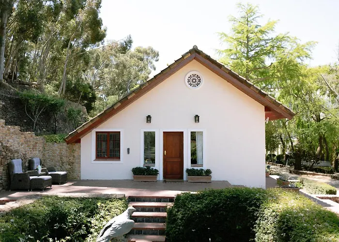 La Roche Estate