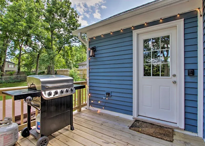 The Nook, Boutique Galena Cottage