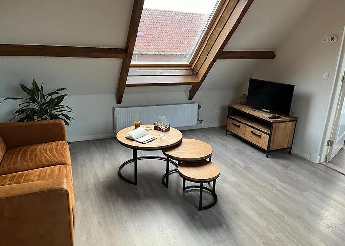 Ruim appartement met sauna, Zuidstraat 125 in Westkapelle