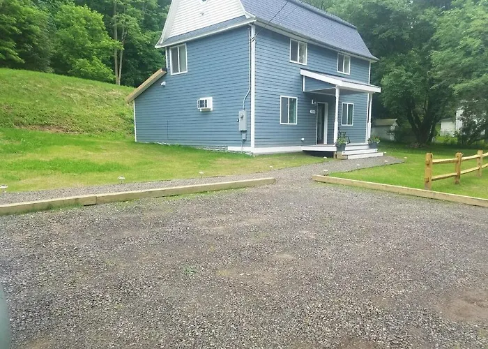 1St Class Rentals Cooperstown New 3 Bedroom House
