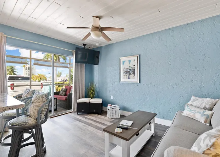 Seashells Getaway - Boat Slip, Ramp, Pool