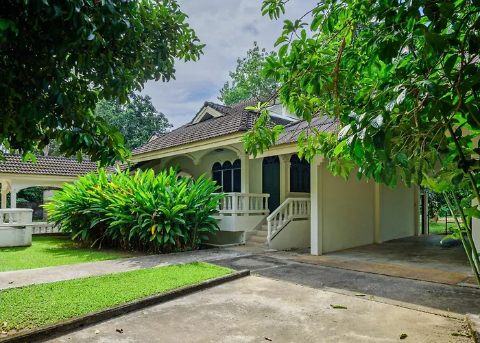Bann Mangkud Khaolak