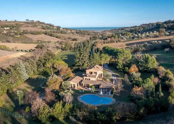 Villa Isotta 8&4, Emma Villas