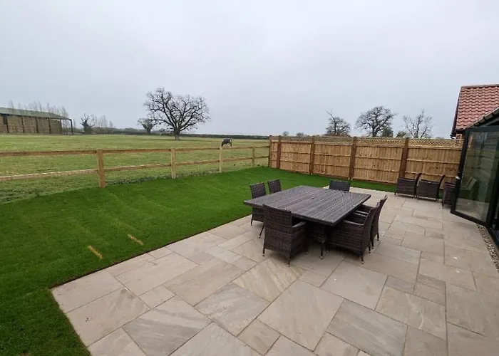 Meadow View Lodges