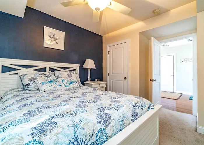 4-Bedroom Condo With Elevator And King Bed And Parking