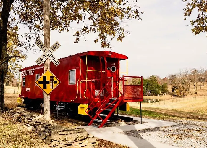 Bourbon Trail: Caboose On The Farm
