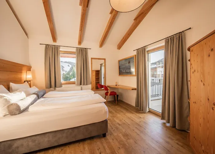 Loewen Chalets