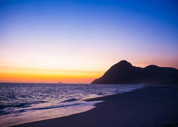 Excelente casa à 900m da Praia de Itaipuaçu