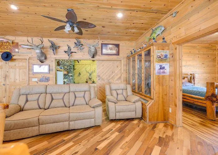 Salmon Vacation Rental W/ On-Site River Access!