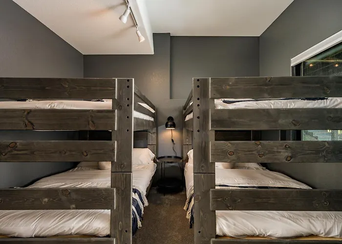 Stay In Evergreen - Denver Mountain Escape