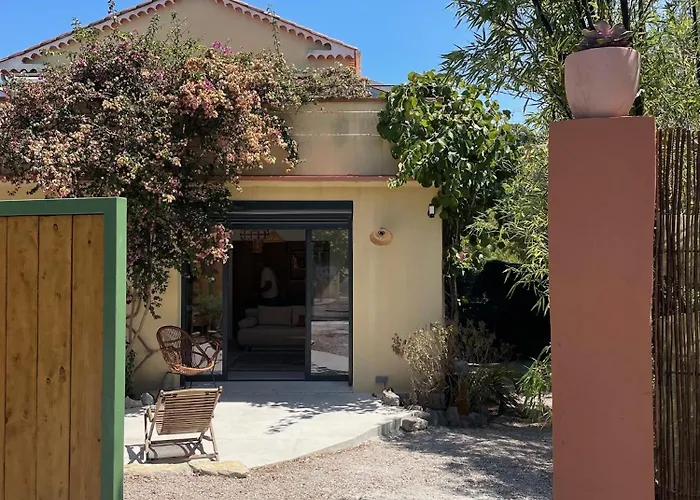 Charmant Rez De Jardin De Villa