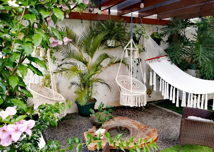 Airport Traveler'S Home.
