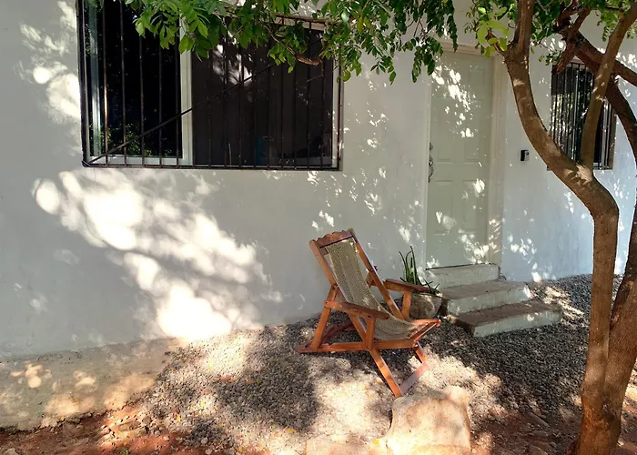 Casa Bugambilias