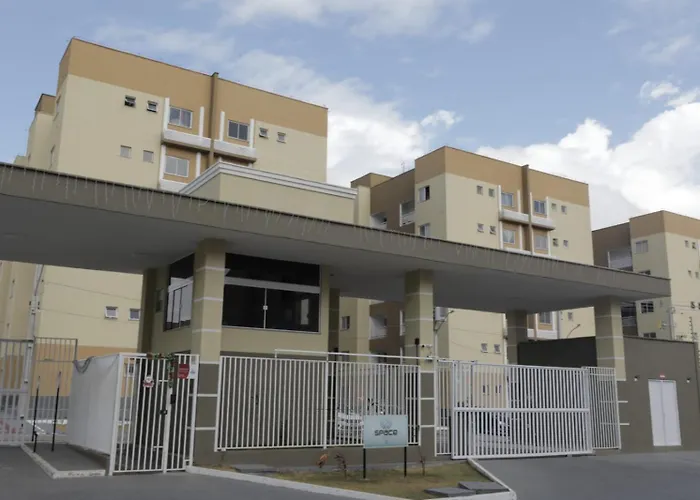 Apartamento Luxuoso à 2km da Litorânea