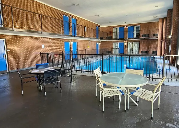 Fairview Inn & Suite