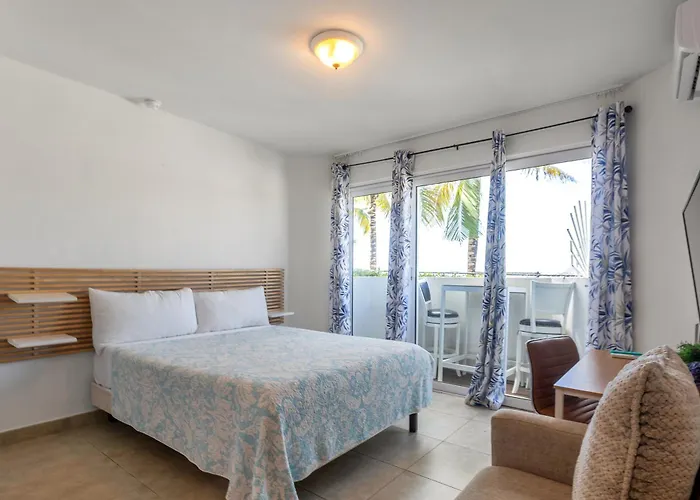 Ocean View Studio In Maho, Beach Access
