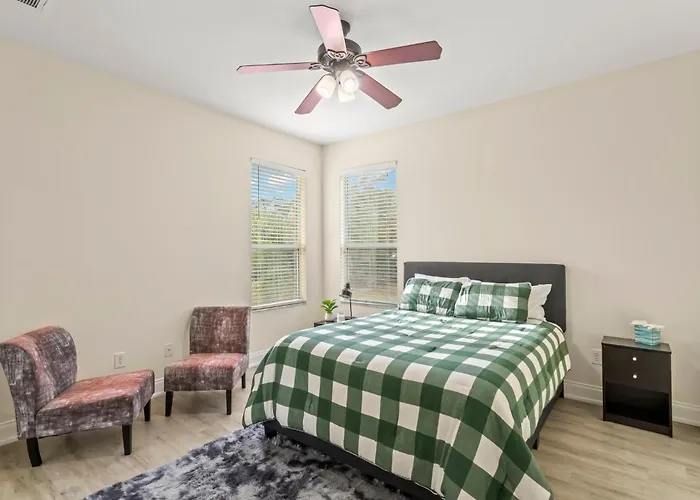 Lakeview Retreat: Perfect For Events Or Just Relax