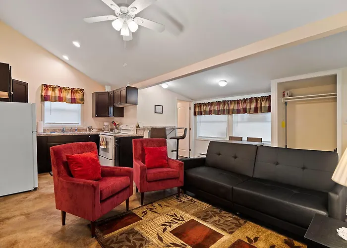 Chardonnay Cottage - Gotl Strip - Cozy & Quaint
