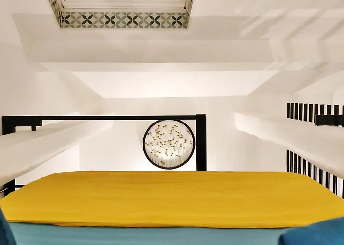 Grand Studio Lumineux Au Calme, Centre Historique