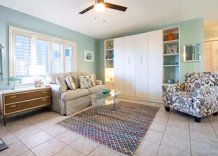 Anna Maria Beach Place, Unit 5