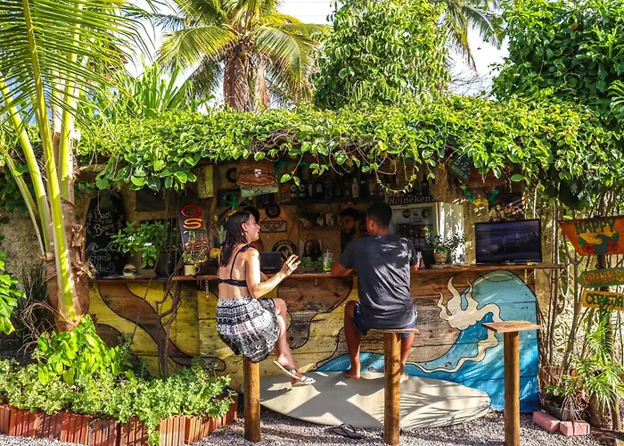 Back To The Beach Hostel - Pipa