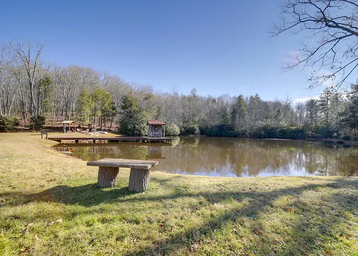 Lakefront Glenville Home W/ Pickleball Access!