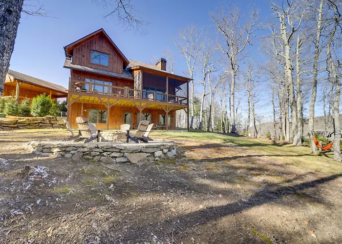Lakefront Glenville Home W/ Pickleball Access!