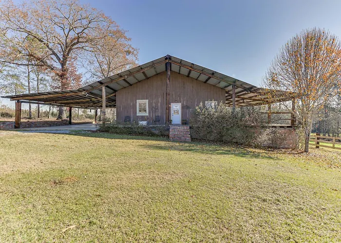 Pet-Friendly Opp Vacation Rental W/ Spacious Deck!