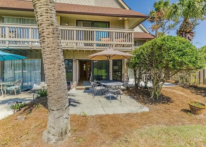 Newly Renovated John Fripp Villa- Pool Views, Beach Access