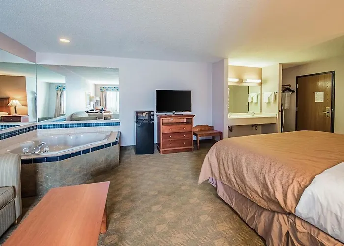 Royal Inn Suites
