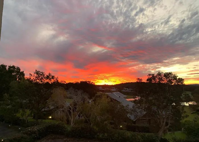 The Grande Port Stephens Luxurious Golf And Beach Getaway On Horizons Golf Resort