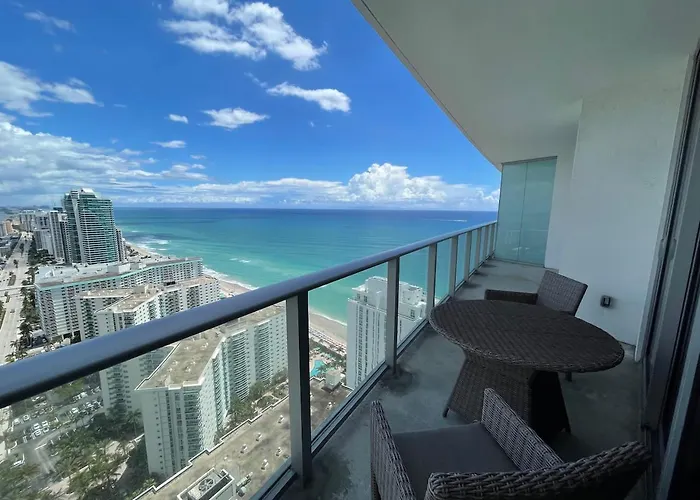 Luxury Apartment With Amazing Views By Rent4Us