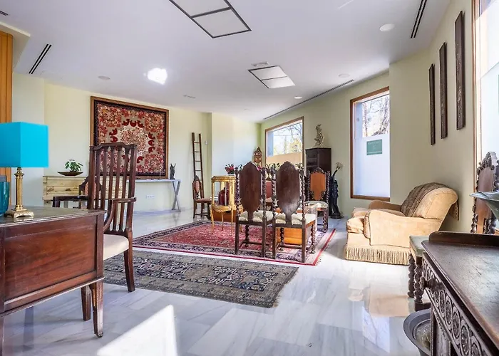 Casa Xanadu Carmona - Stylish Villa With Rooftop Terrace And Stunning Views Of Parador