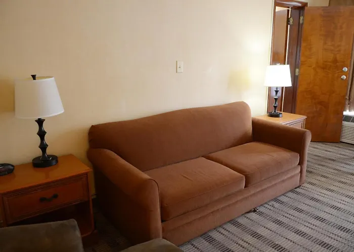 Rodeway Inn Lynchburg Near University