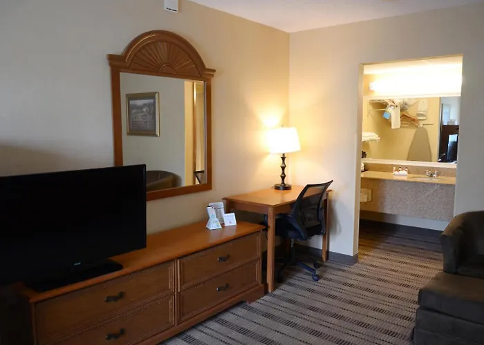 Rodeway Inn Lynchburg Near University