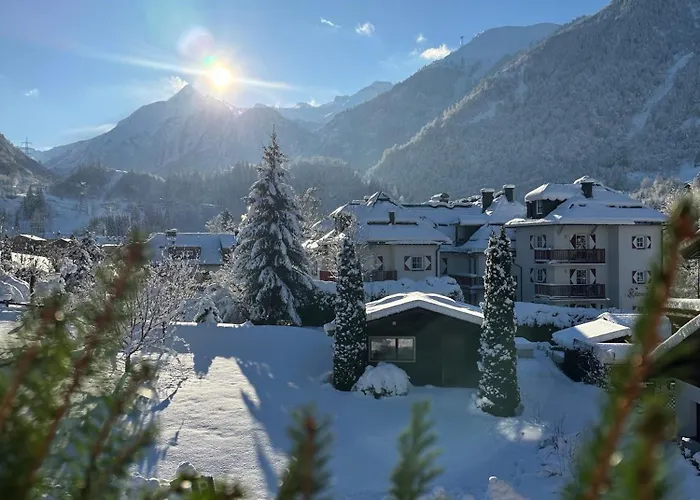 Pension Monika, Incl Breakfast & Free Parking, Kitzsteinhorn Views, Summercard Incl