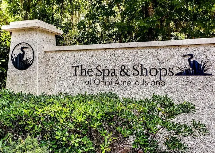 Comfort And Style At Aip Resort