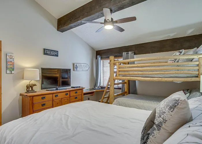 Colorado Escape W/ Pool Access & Mountain Views!
