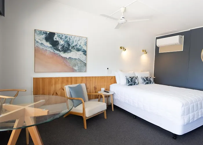 Motel Maclean