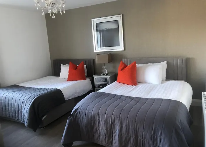 Oak Tree Lodge