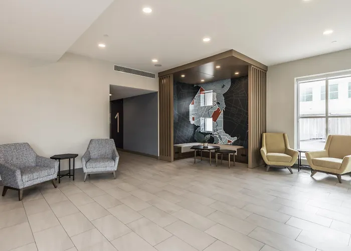 Holiday Inn Express Toronto-North York By Ihg