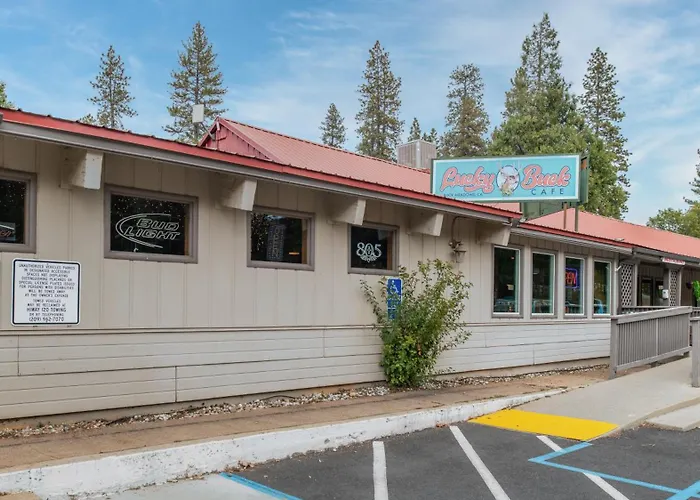 Buck Meadows Lodge