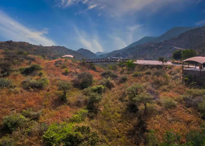 Saffronstays Moringa Valley - Oak Villa