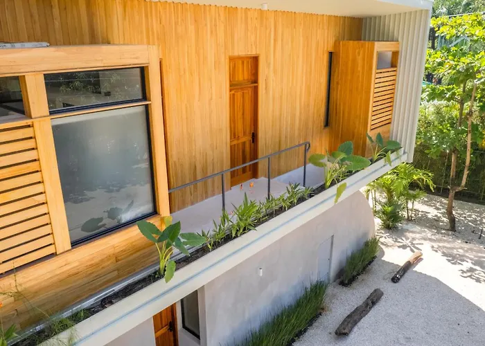 Botanika Suites